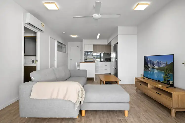 Main view of Homely apartment listing, 7/17 Carl Street, Woolloongabba QLD 4102