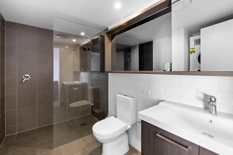 Sixth view of Homely apartment listing, 7/17 Carl Street, Woolloongabba QLD 4102