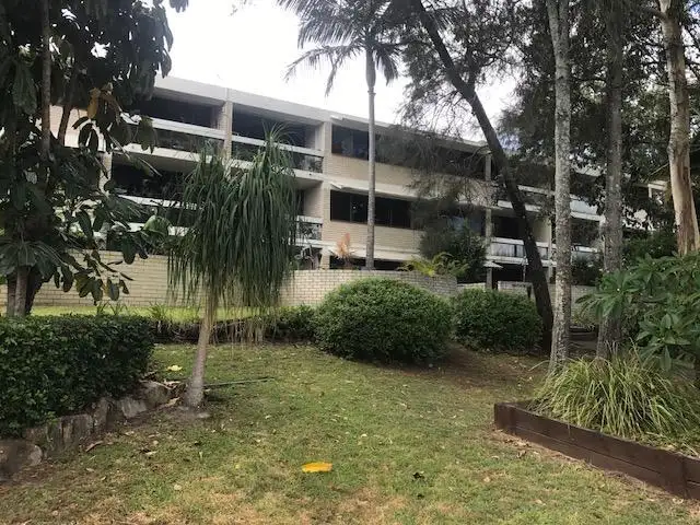 Main view of Homely unit listing, 2/26 Holland Court, Broadbeach QLD 4218