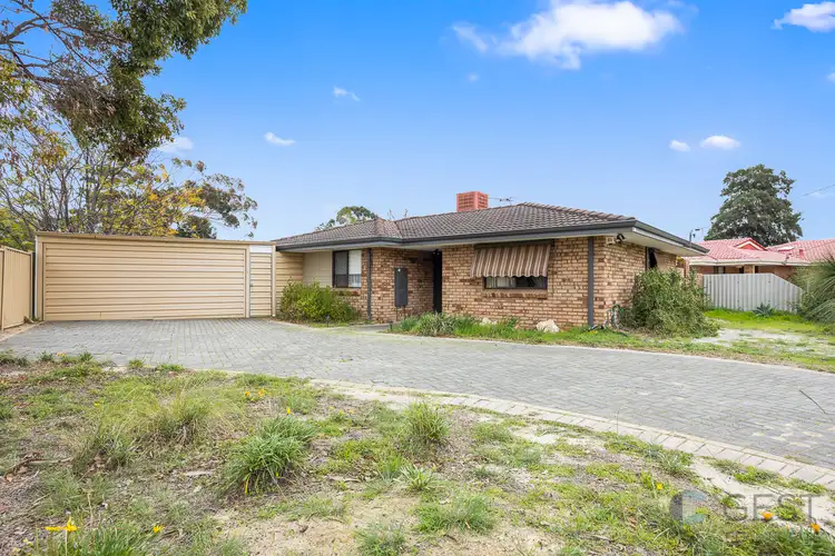 15 IPSWICH CRESCENT, Girrawheen WA 6064