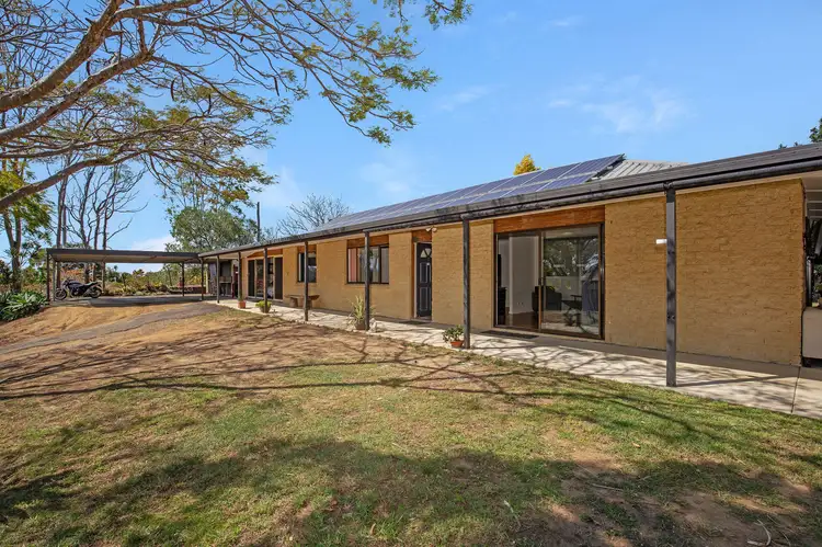 7 Willow Road West, Redbank Plains QLD 4301
