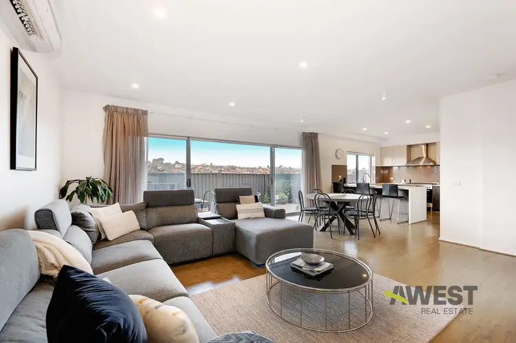 32 Duranta Drive, Gowanbrae VIC 3043