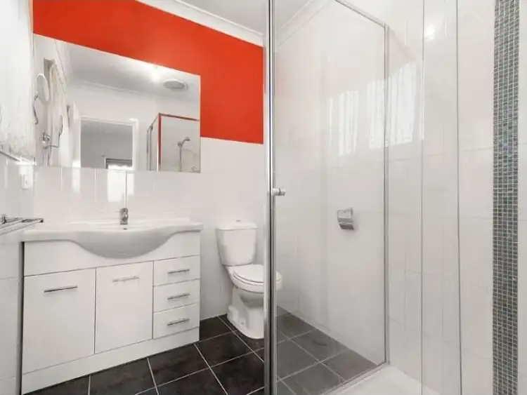Sixth view of Homely townhouse listing, 6 Nerissa Grove, Oak Park VIC 3046