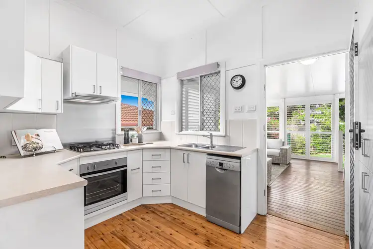 Sixth view of Homely house listing, 32 Violet Street, Wynnum QLD 4178