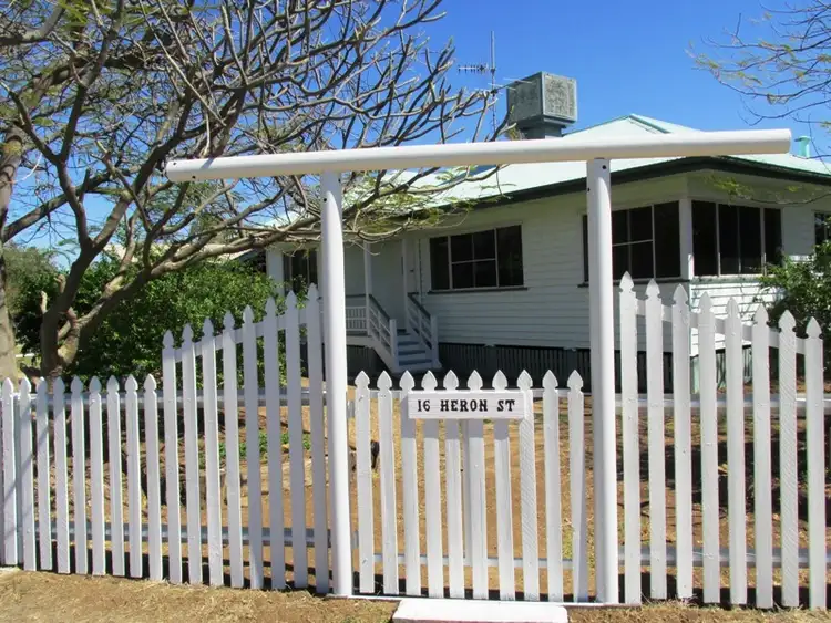 16 Heron Street