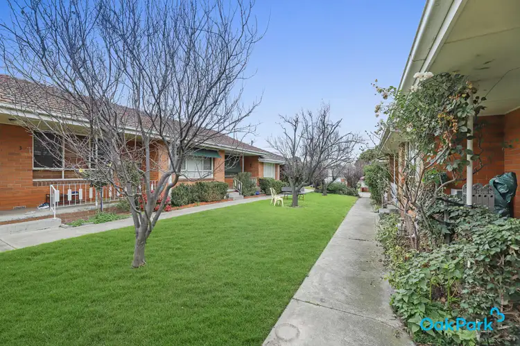 6/6-8 Clyde Court, Oak Park VIC 3046