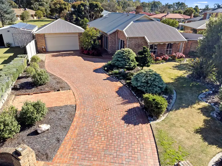4 Robert Fuller Court, Tocumwal NSW 2714