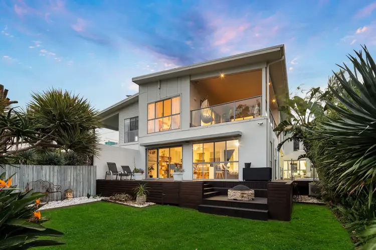 Main view of Homely semi-detached listing, 1/98 Terranora Road, Banora Point NSW 2486