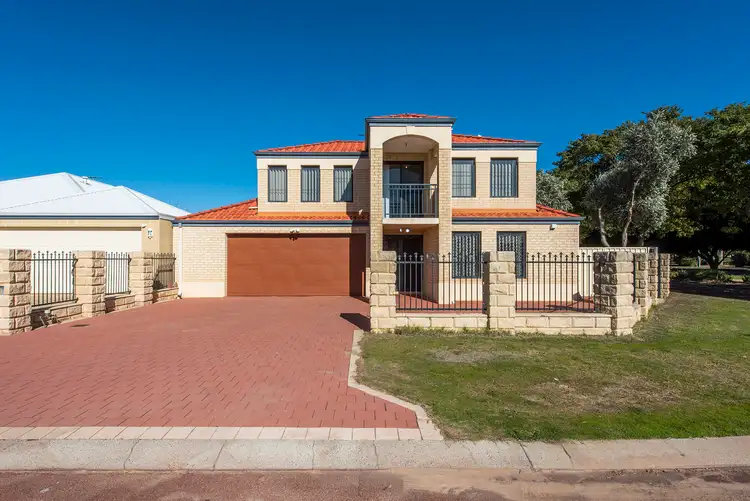 20 Bopeechee Way, Port Kennedy WA 6172