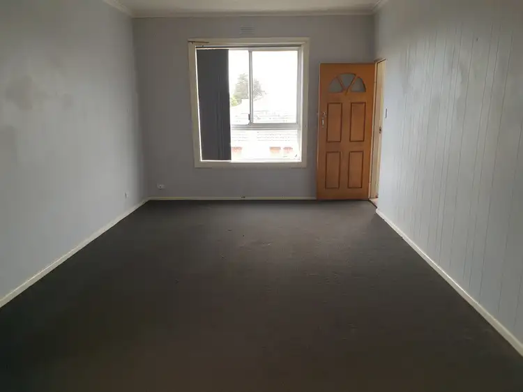 7/4 Forrest Street