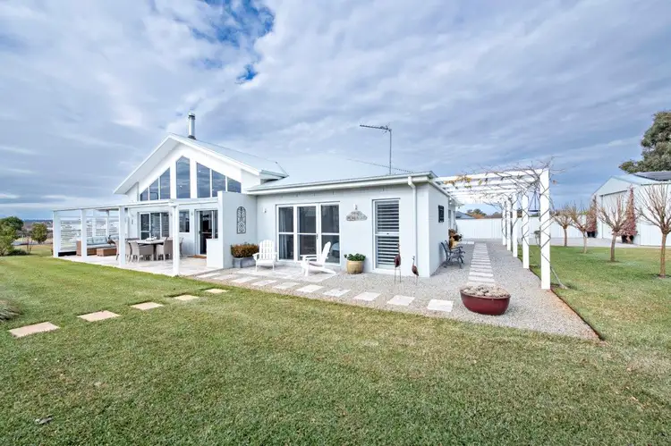 18 Crossroads Drive, Dubbo NSW 2830