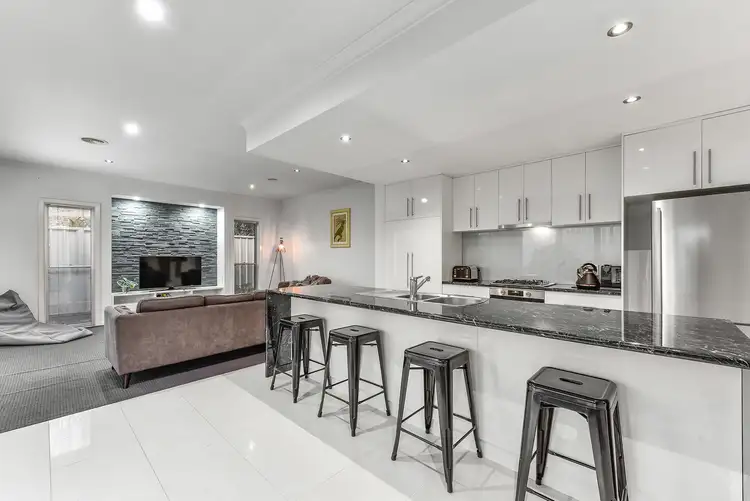 Second view of Homely house listing, 2/11 Allison Street, Mount Gambier SA 5290