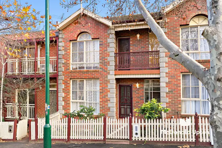 Main view of Homely unit listing, 10 Bendall Street, Kensington VIC 3031