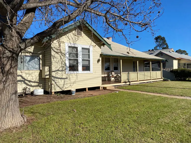 6 Tuppal Street, Finley NSW 2713