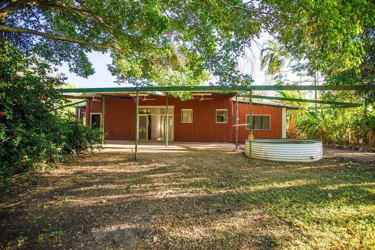 255B Townend, Hughes NT 822