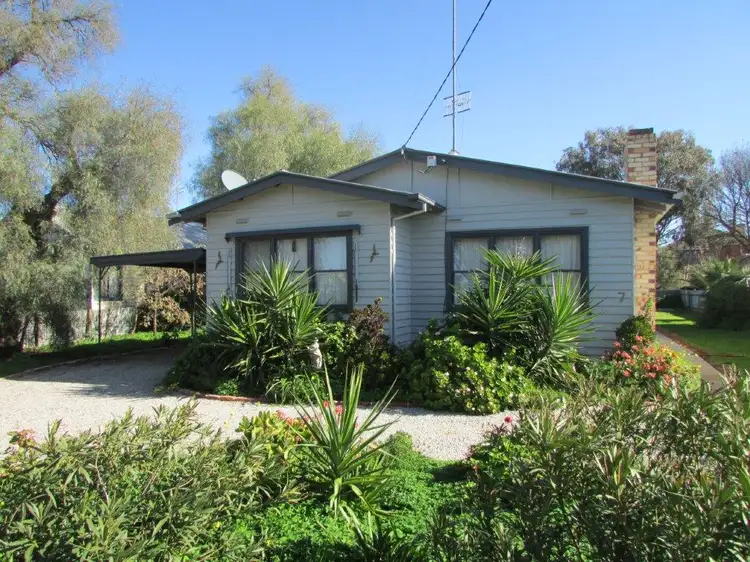 7 Sherwood Street, Birchip VIC 3483