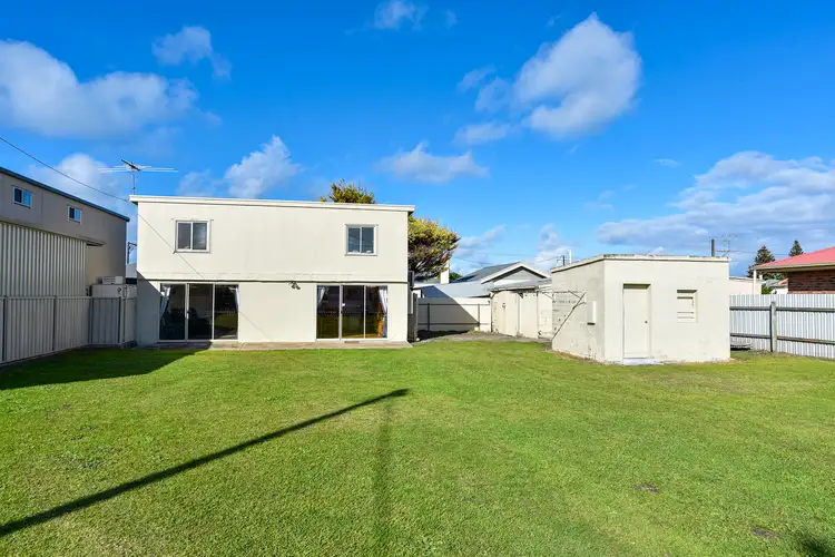25 Meylin Street, Port Macdonnell SA 5291