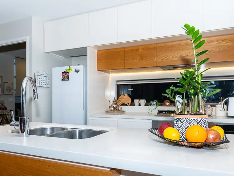 20209/37 Harbour Road, Hamilton QLD 4007