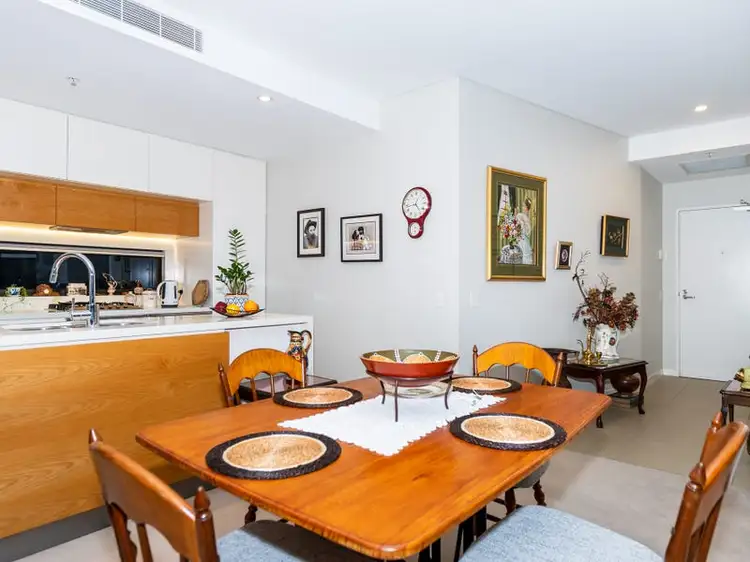 Fifth view of Homely apartment listing, 20209/37 Harbour Road, Hamilton QLD 4007