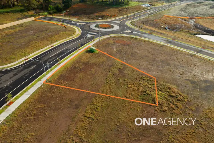 25 Lancaster Drive, Cambewarra NSW 2540