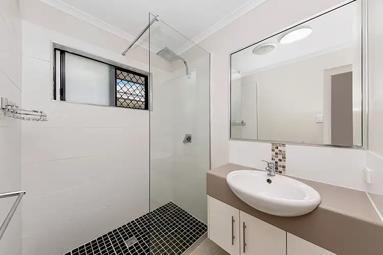 Sixth view of Homely house listing, 20 Epping Way, Mount Low QLD 4818