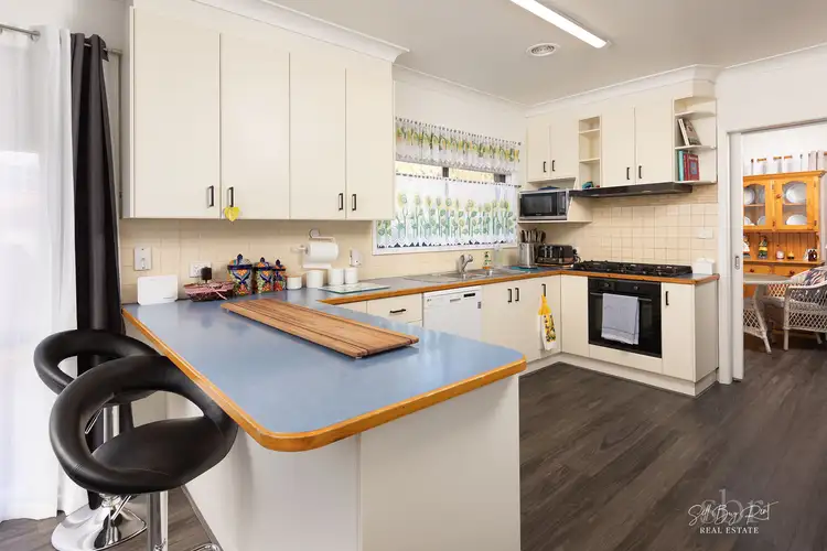 Sixth view of Homely house listing, 28 HALEY CRESCENT, Wodonga VIC 3690