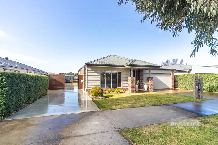 Second view of Homely house listing, 16 Shannon Boulevard, Bairnsdale VIC 3875