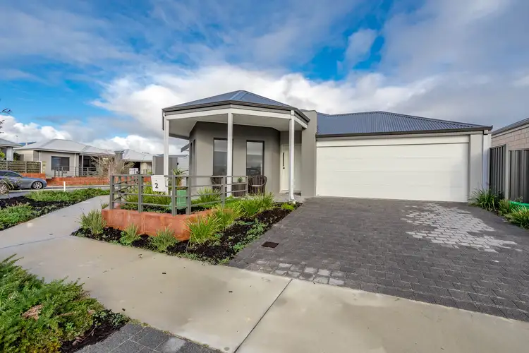 Second view of Homely house listing, 2 Langer Crescent, Champion Lakes WA 6111