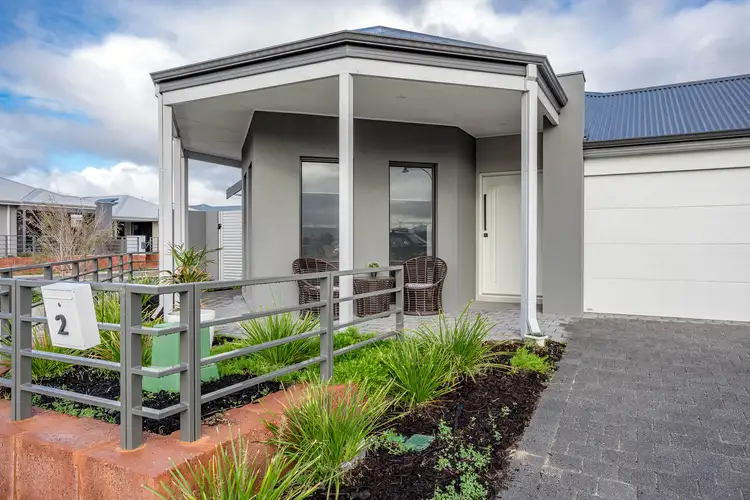 Fifth view of Homely house listing, 2 Langer Crescent, Champion Lakes WA 6111