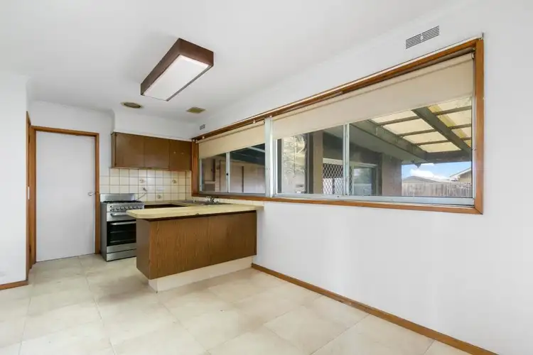Fourth view of Homely house listing, 2 Oak Court, Morwell VIC 3840