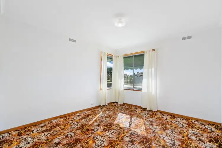 Sixth view of Homely house listing, 2 Oak Court, Morwell VIC 3840