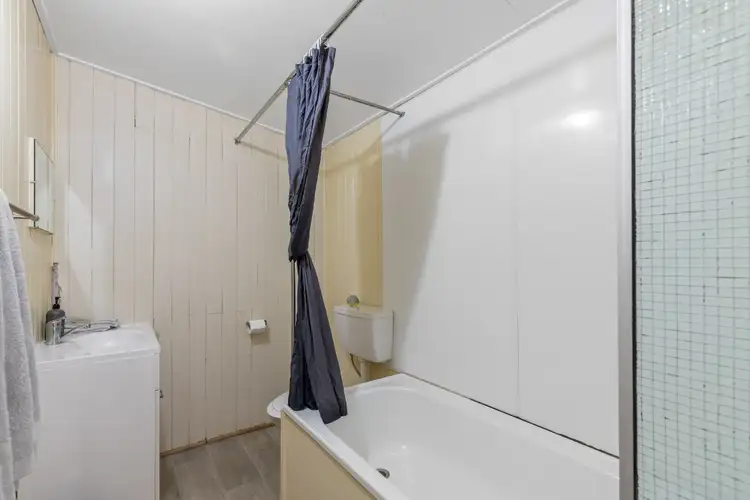 Sixth view of Homely block of units listing, 56 York Street, Oakey QLD 4401