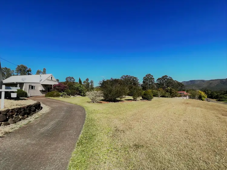 24 Nadia Close, Tolga QLD 4882