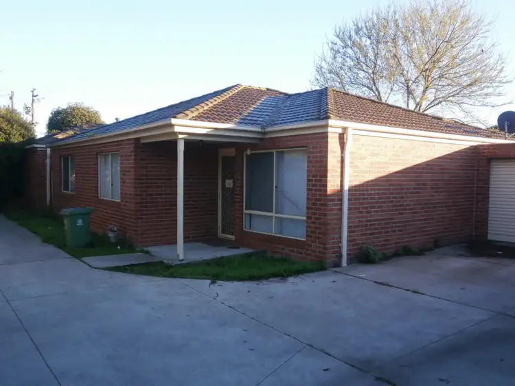 Main view of Homely unit listing, 2/37 Hammond Road, Dandenong VIC 3175