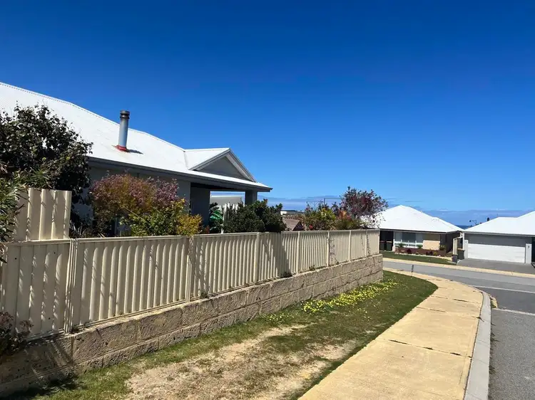 19 Hamelin Street, Two Rocks WA 6037