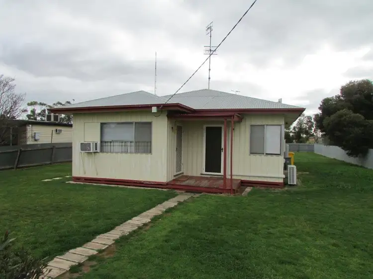 Main view of Homely block of units listing, 8 Dodgshun Street, Hopetoun VIC 3396