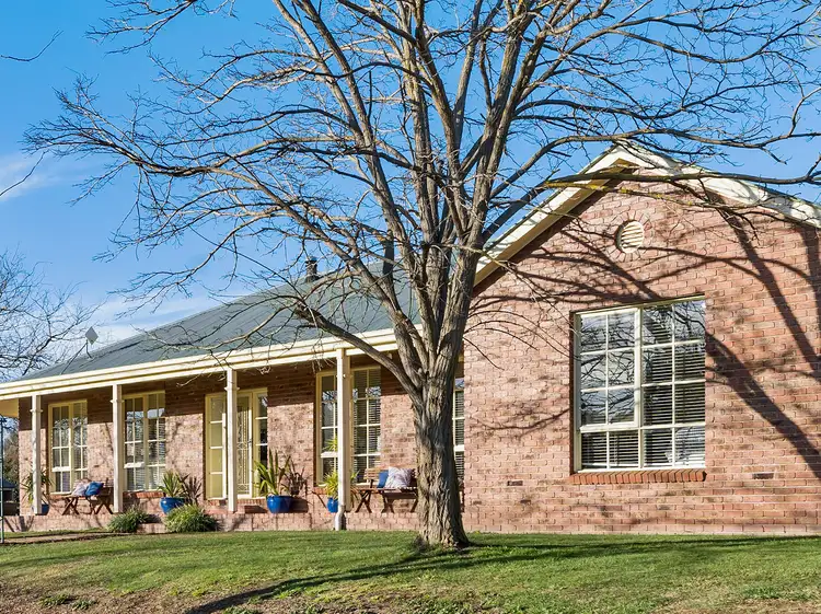 2 Kent Court, Mansfield VIC 3722