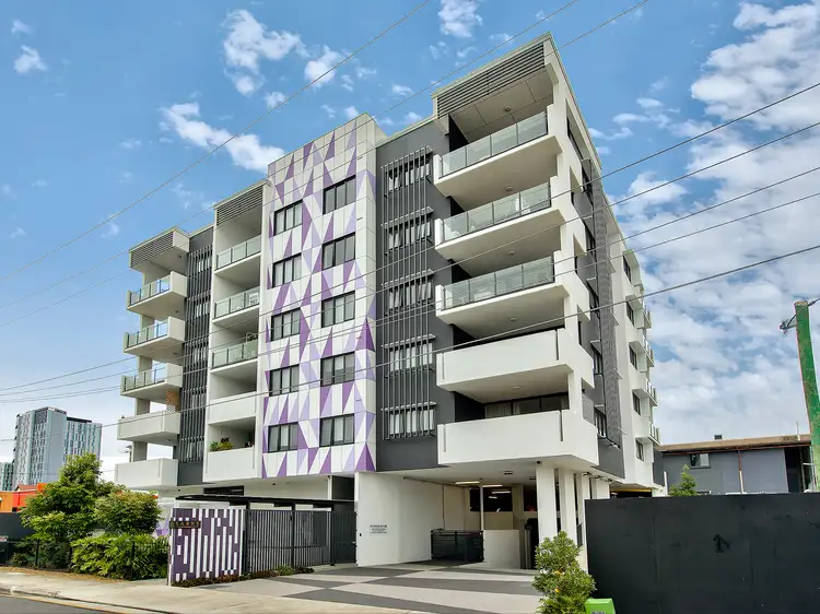 Main view of Homely apartment listing, 9/33 Sword Street, Woolloongabba QLD 4102