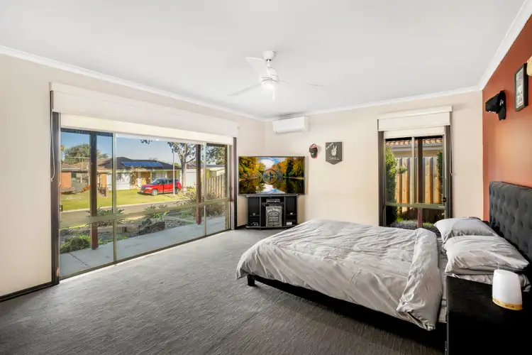 Fifth view of Homely house listing, 5 Rowen Court, Cranbourne North VIC 3977