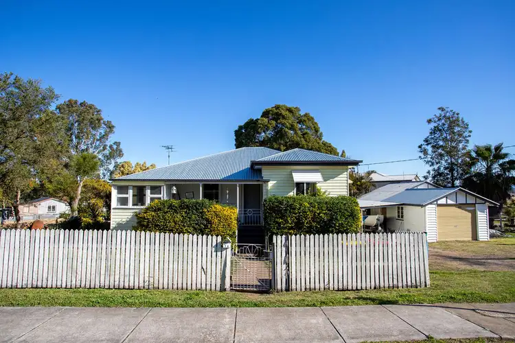 16 Waight Street, Rosewood QLD 4340