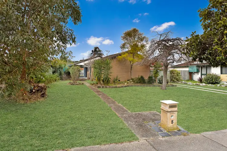 5 Bittern Drive, Endeavour Hills VIC 3802