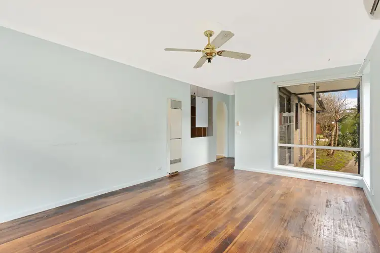 Second view of Homely house listing, 5 Bittern Drive, Endeavour Hills VIC 3802