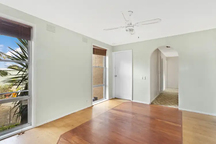 Fourth view of Homely house listing, 5 Bittern Drive, Endeavour Hills VIC 3802