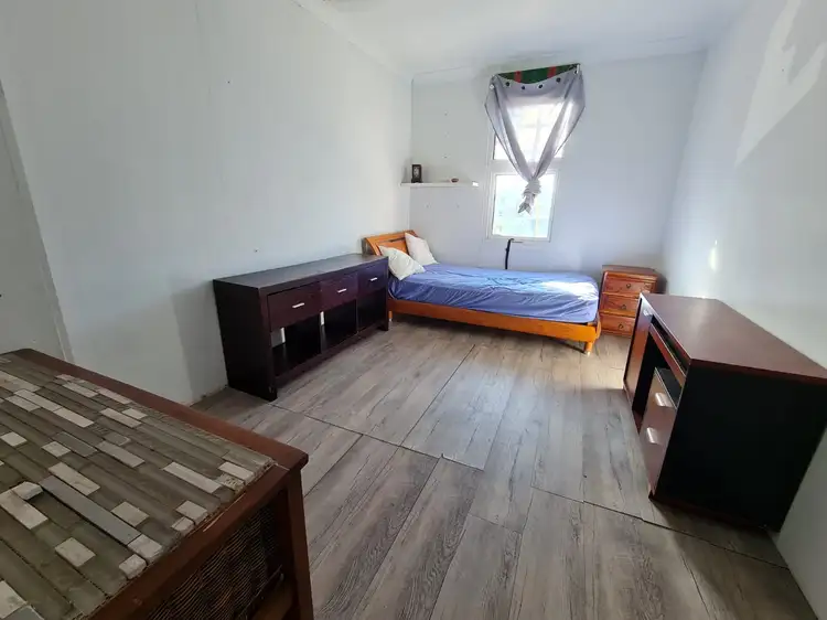 ROOM3/218 Parramatta Road