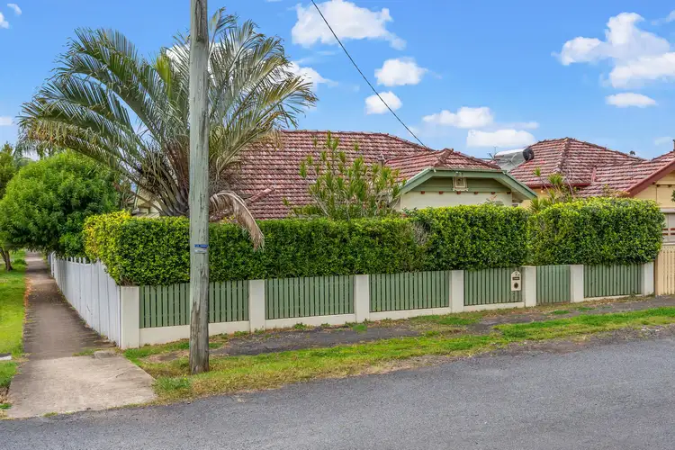 2 Parade Street, Girards Hill NSW 2480