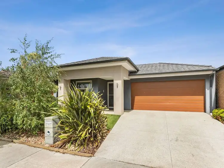 792 Barwon Heads Road (service Rd), Armstrong Creek VIC 3217