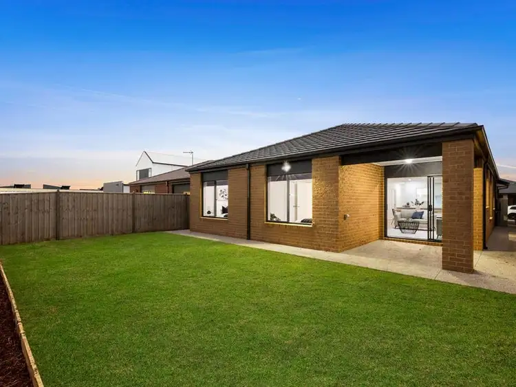 Second view of Homely house listing, 17 Havant Circuit, Charlemont VIC 3217