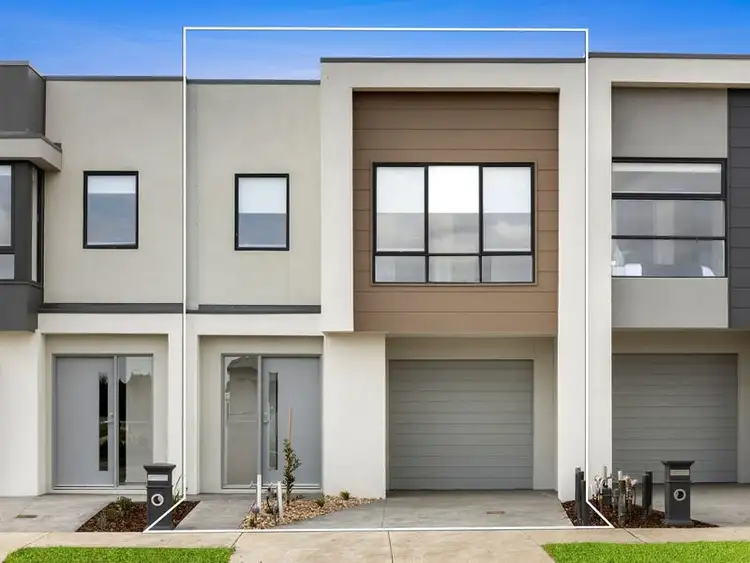 25 Maidstone Way, Charlemont VIC 3217