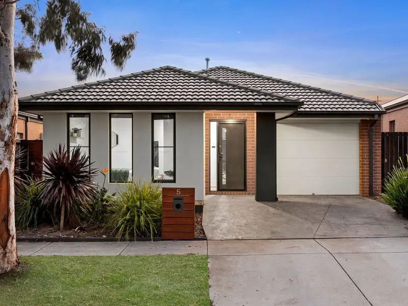 Main view of Homely house listing, 5 Velocity Way, Mount Duneed VIC 3217