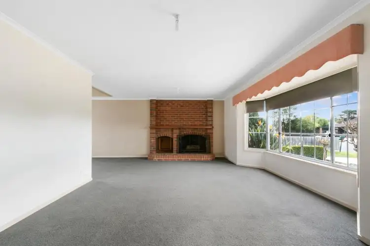 Second view of Homely house listing, 2 Greendale Court, Traralgon VIC 3844